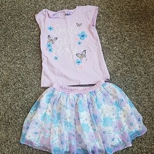 Oshkosh tshirt and skirt size 7